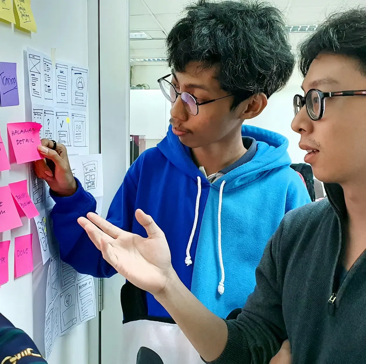 An Image Is Showing UI and UX Design Agency in Sharjah Cost?